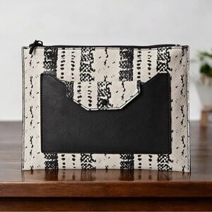 DANIELLE NICOLE SNAKE EMBOSSED CLUTCH Wallet Purse Bag